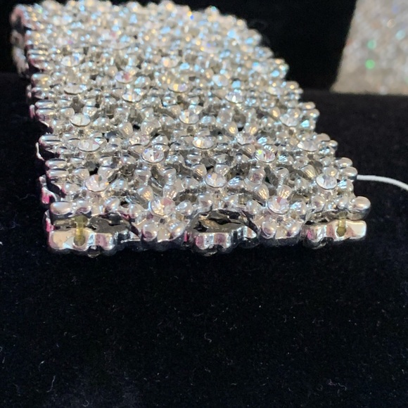 Stretch Cuff Bracelet With BLING - Picture 5 of 9